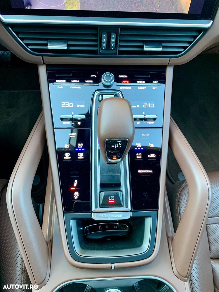 Porsche Cayenne - 7