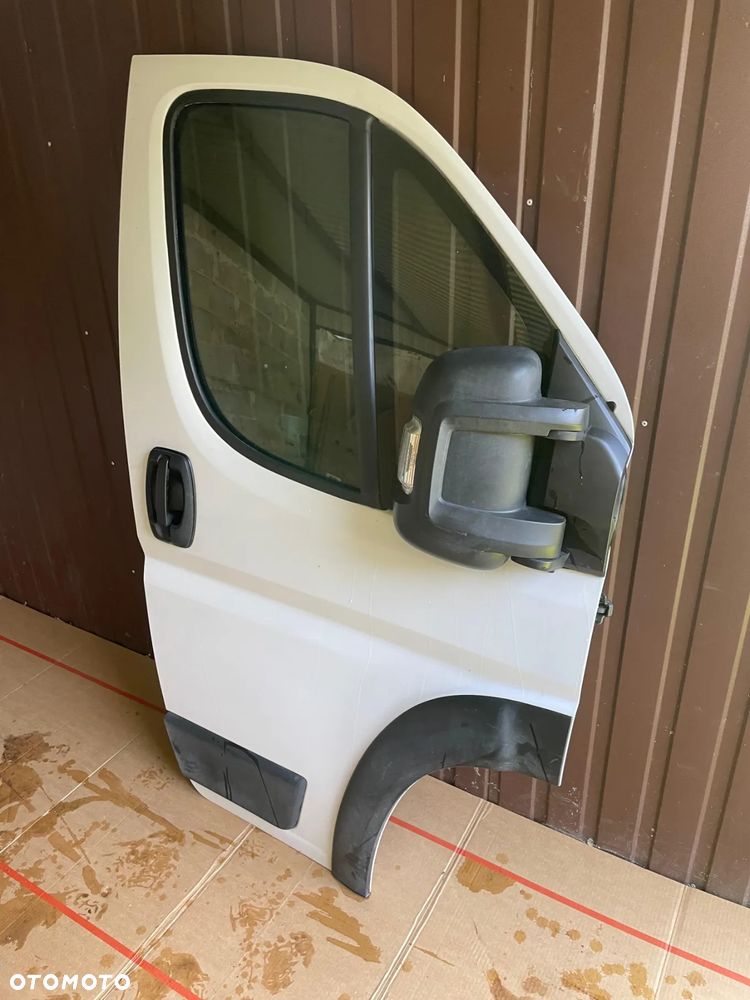Drzwi  prawa strona  przednie Fiat Ducato  2022 - 1