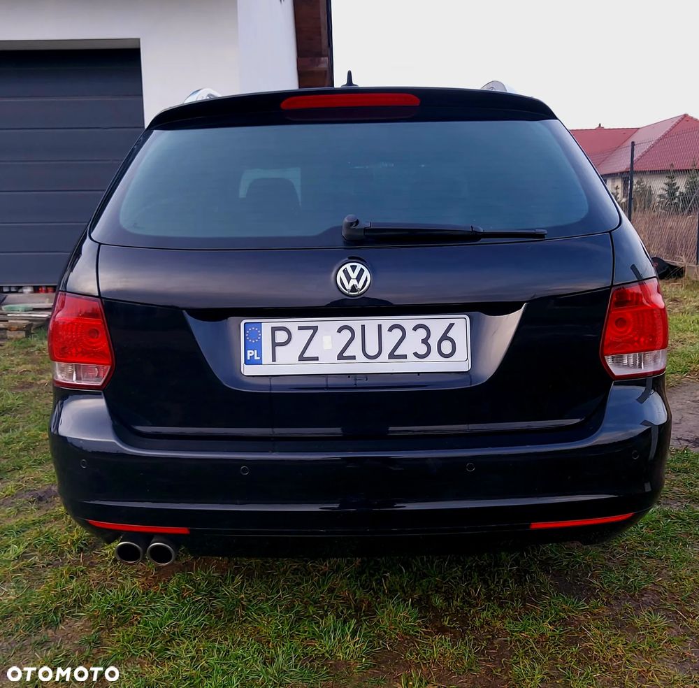 Volkswagen Golf - 6
