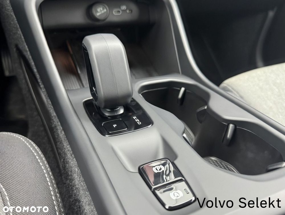 Volvo XC 40 - 25