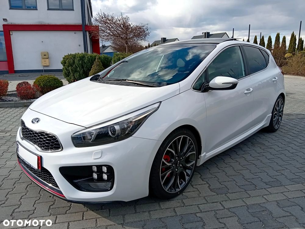 Kia Ceed 1.6 T-GDI GT-Track - 4