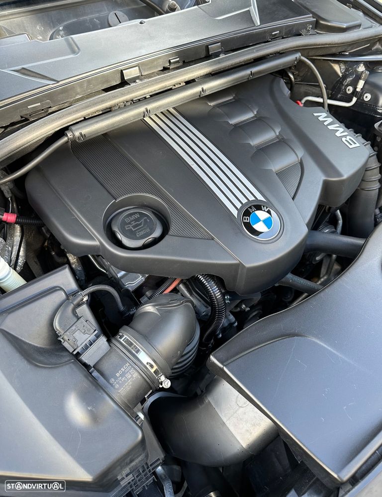 BMW 320 d Navigation Sport - 13