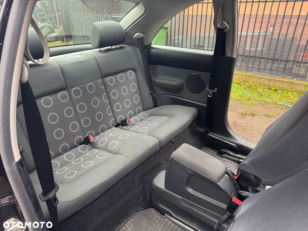 Volkswagen New Beetle 1.9 TDI - 8