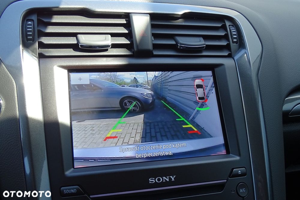 Ford Mondeo 2.0 Hybrid Titanium - 40