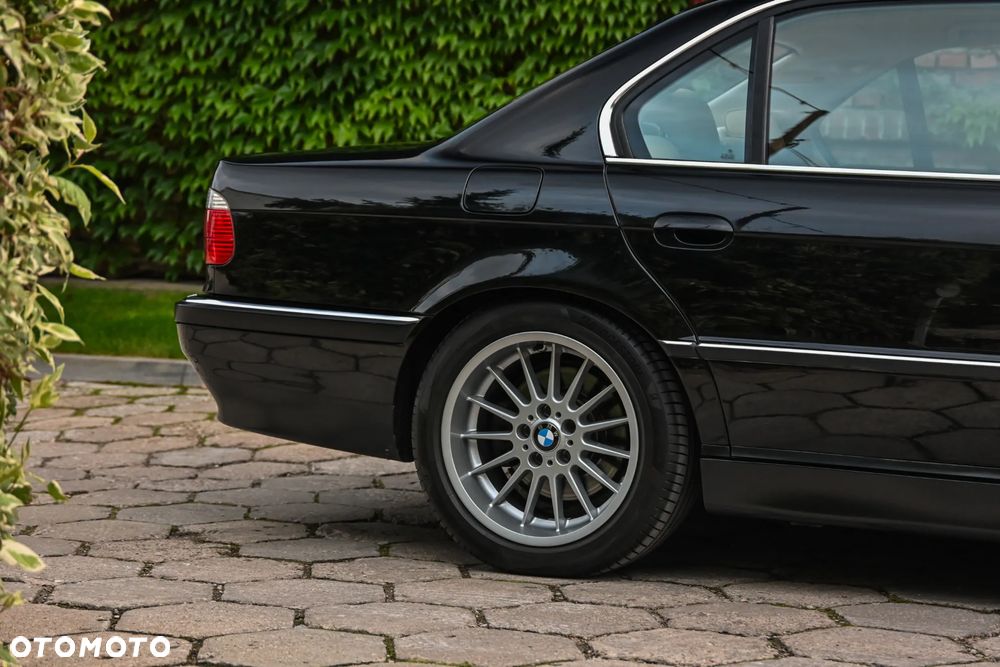 BMW Seria 7 735i L - 10
