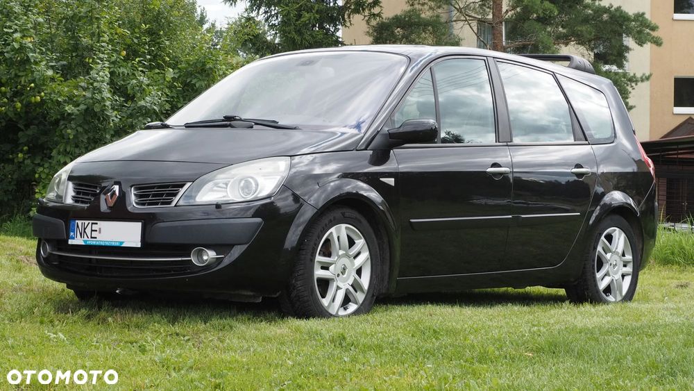 Renault Grand Scenic - 1