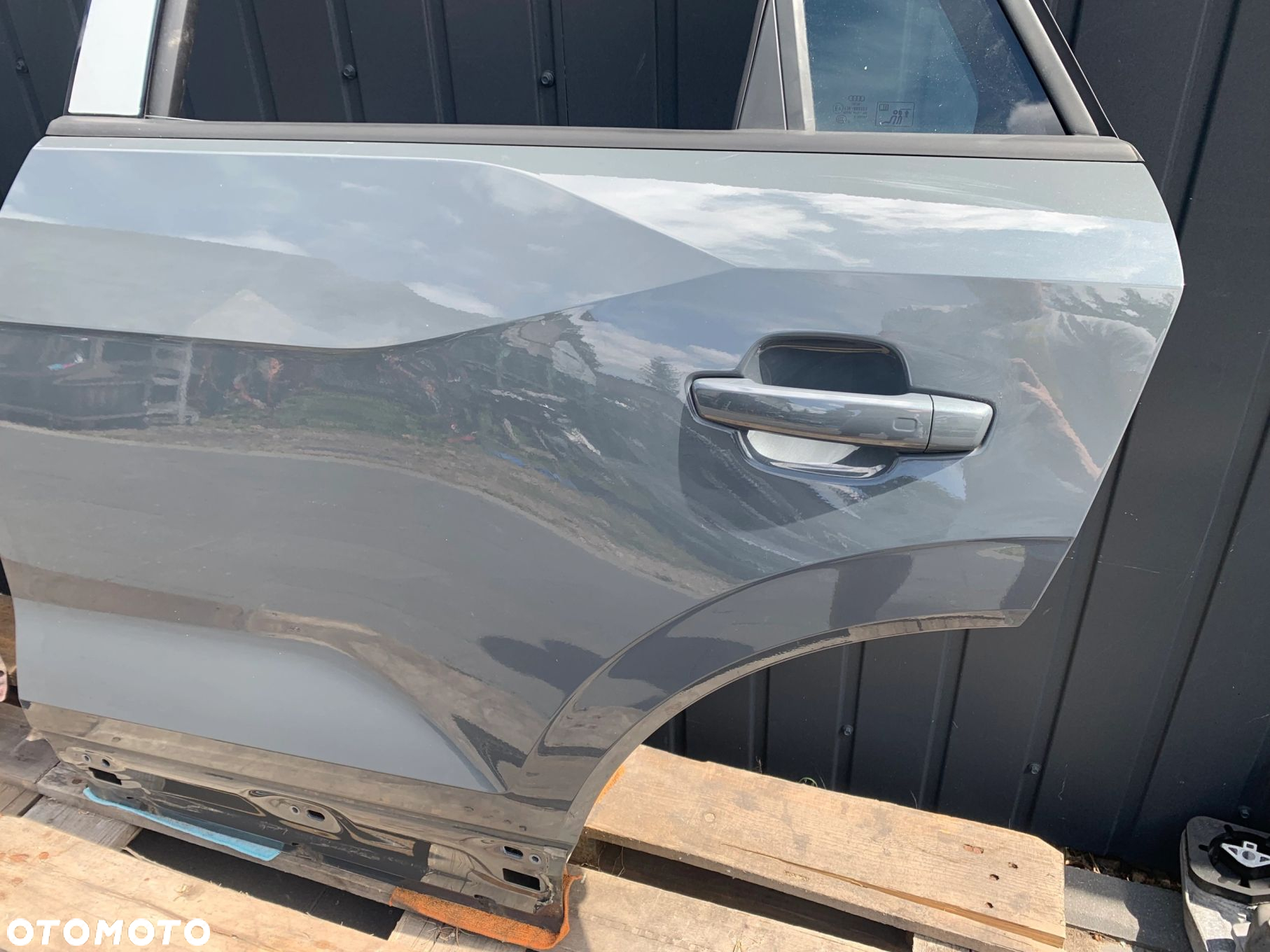 DRZWI LEWA STRONA PRZÓD TYŁ AUDI Q2 81A G3 NONOGRAU METALLIC - 4