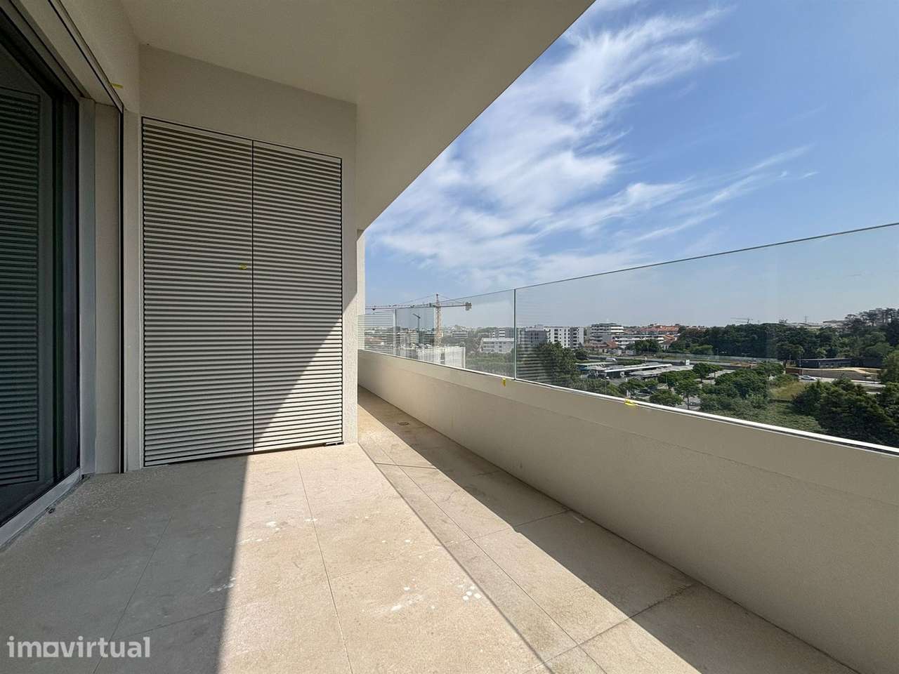 T3 Duplex | Novo com Varandas | lugare de garagem Prelada - Grande imagem: 2/24