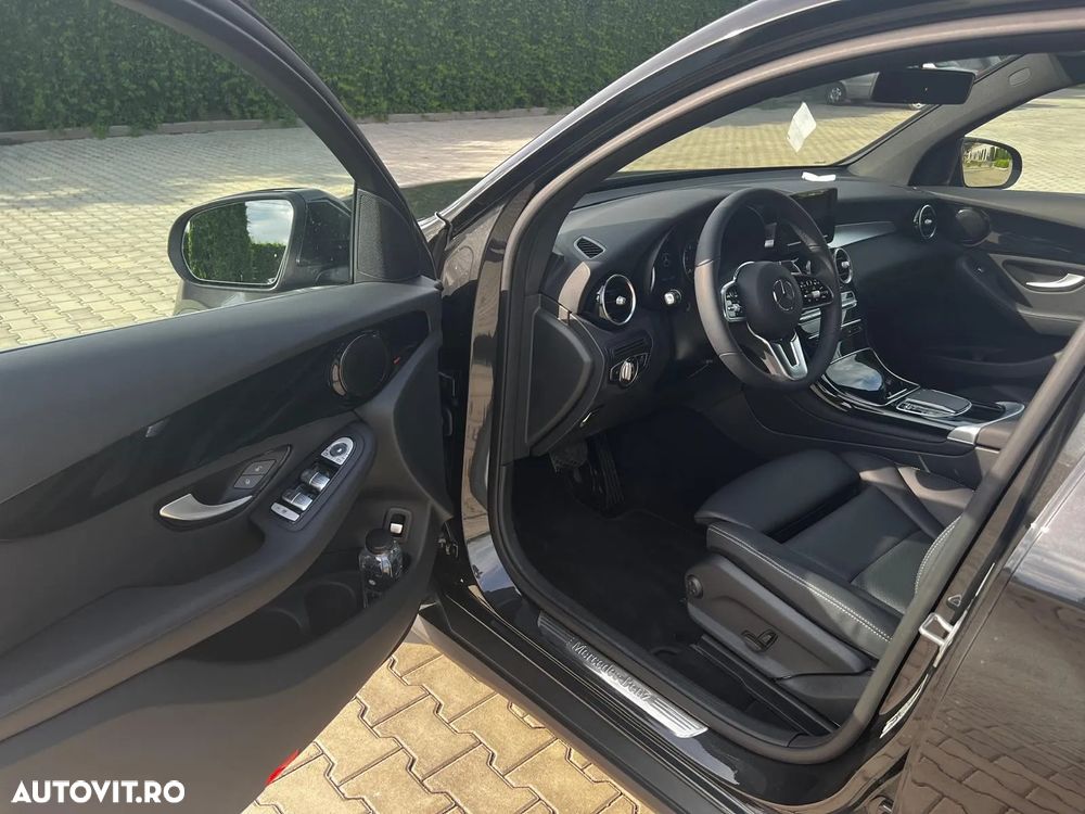 Mercedes-Benz GLC Coupe 300 d 4Matic 9G-TRONIC - 9