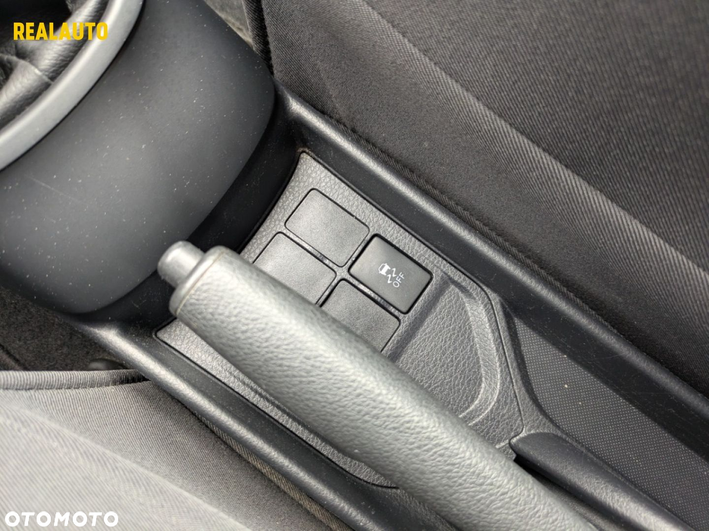 Toyota Yaris - 11