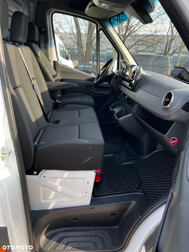 Mercedes-Benz Sprinter 319 CDI KA OM654 - 11