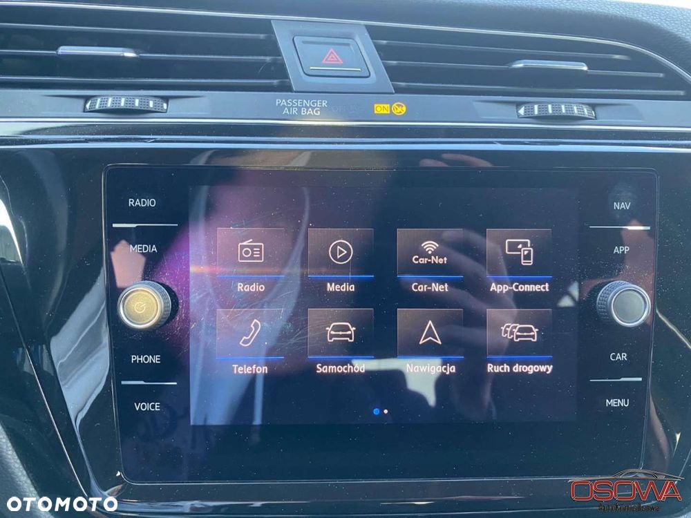 Volkswagen Touran - 32