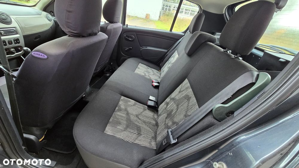 Dacia Sandero 1.2 16V - 13