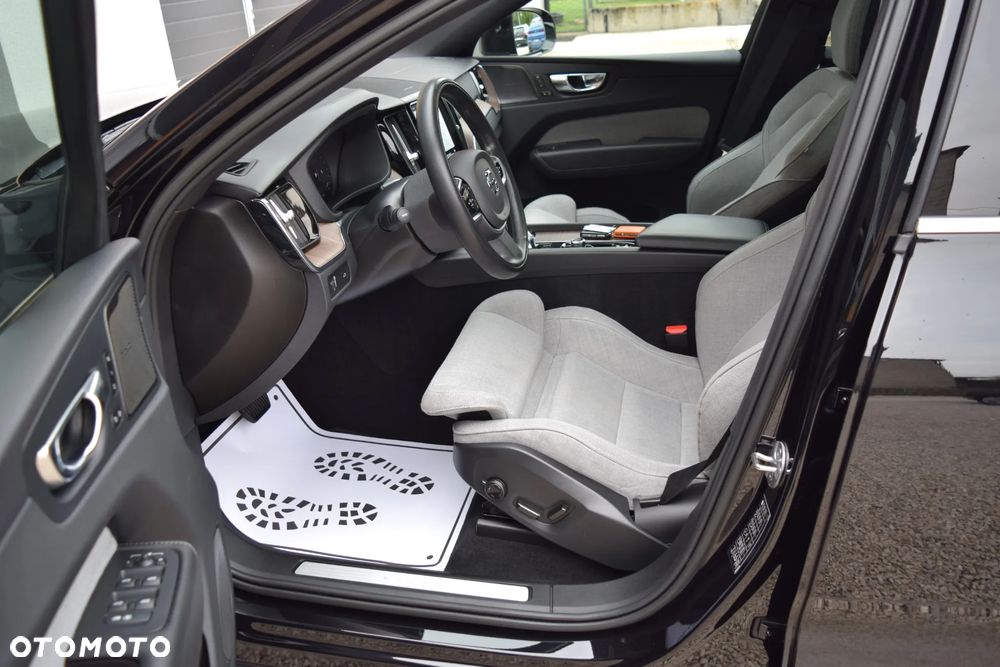 Volvo XC 60 B5 D AWD Geartronic Inscription - 19