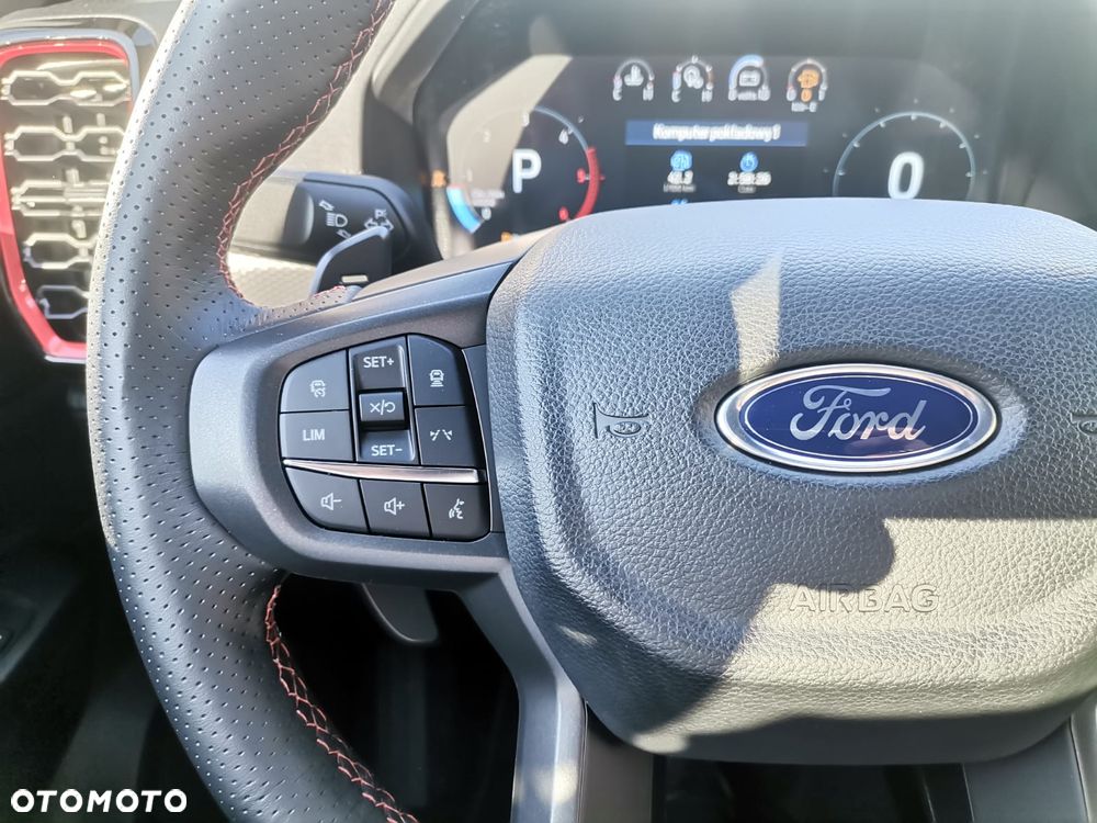 Ford Ranger Raptor - 12