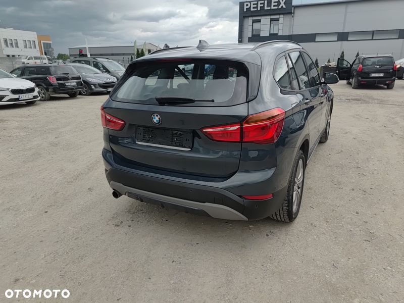 BMW X1 sDrive18i Advantage - 15