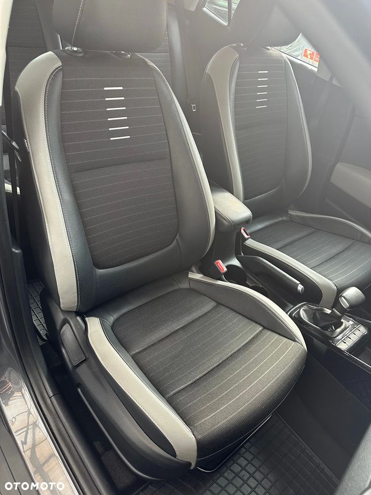 Kia Stonic 1.0 T-GDI L - 15