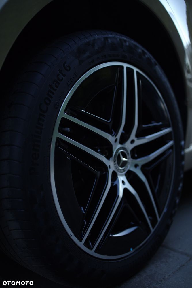 Mercedes-Benz Klasa V 300 d 4-Matic 9G-Tronic Avantgarde (d³ugi) - 16