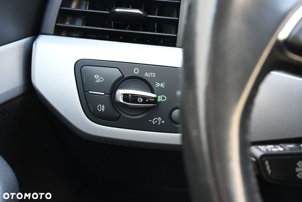Audi A4 Avant 2.0 TDI S tronic - 10