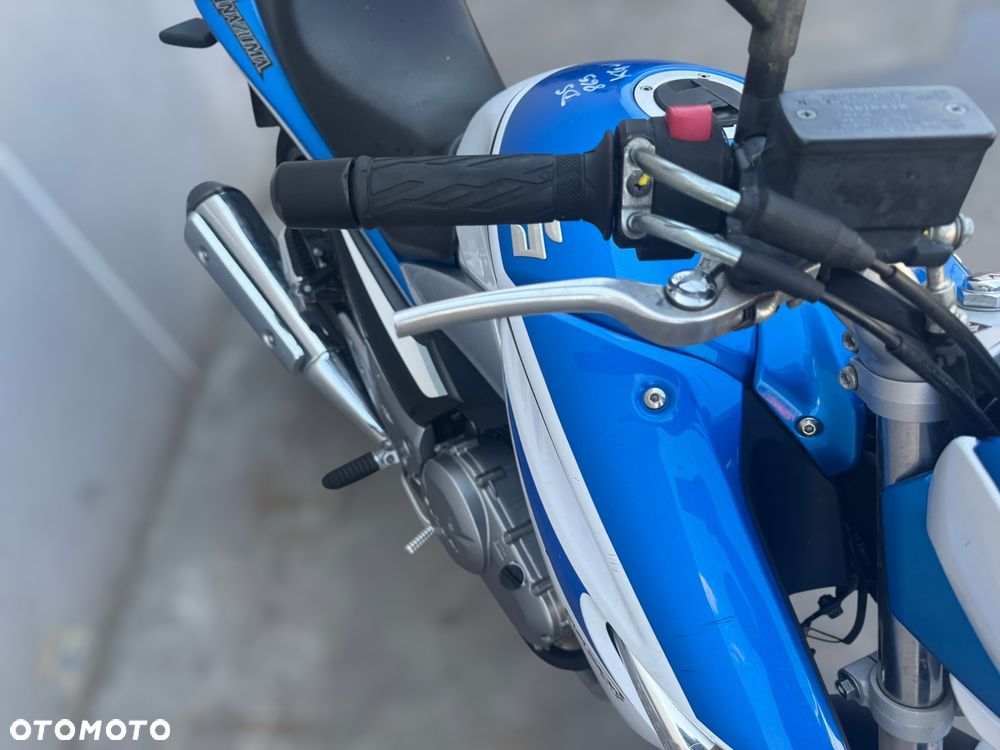 Suzuki GW 250 - 11