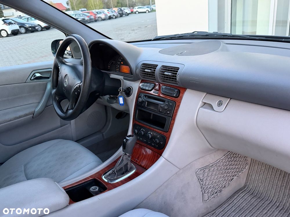 Mercedes-Benz Klasa C 180 Kompressor Automatik Avantgarde - 17