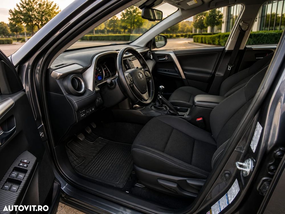 TOYOTA RAV4 2015 — imagine 7