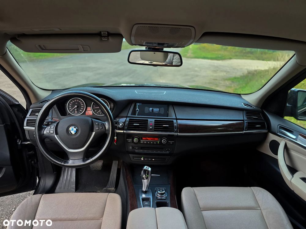 BMW X5 xDrive30d - 16