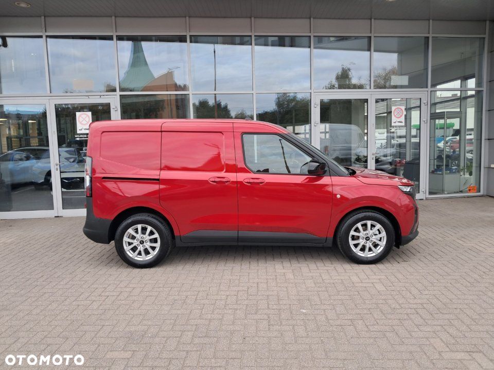 Ford Transit Courier - 9