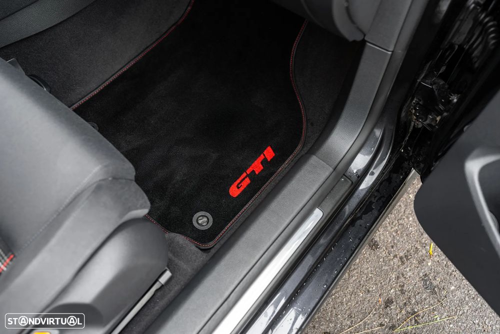 VW Golf 2.0 GTi - 21