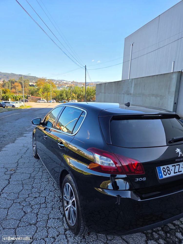 Peugeot 308 1.6 BlueHDi Allure - 18