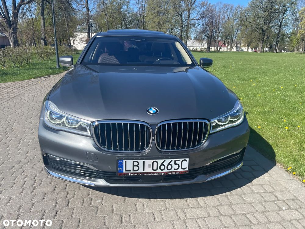 BMW Seria 7 740Le iPerformance - 18