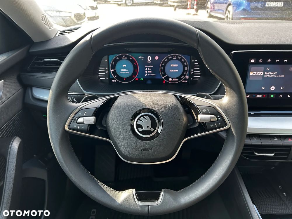 Skoda Octavia 2.0 TDI Selection DSG - 25