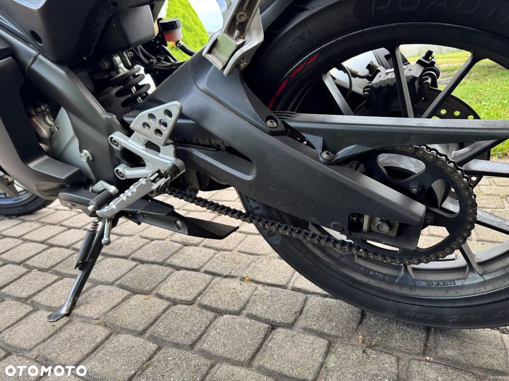 Yamaha R125 - 6