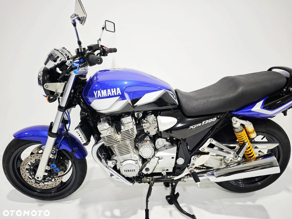 Yamaha XJR - 25