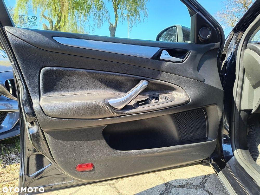 Ford Mondeo - 18