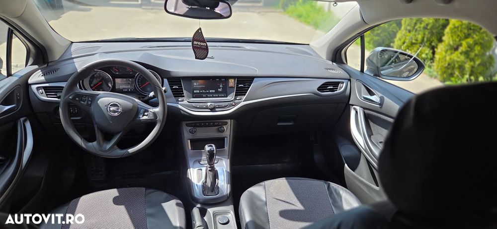 Opel Astra - 11