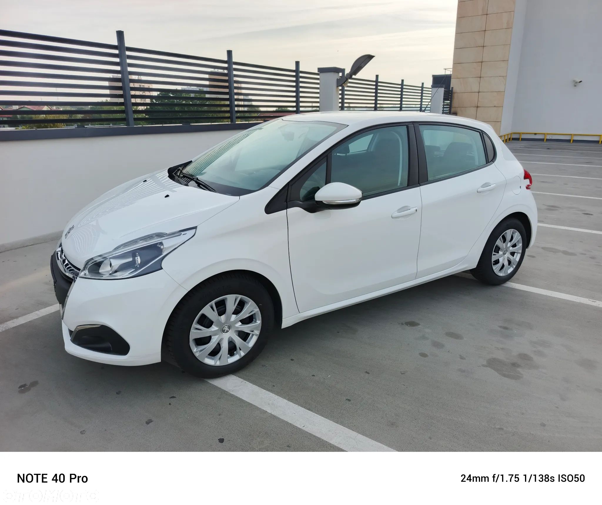 Peugeot 208 1.2 PureTech GPF Allure S&S - 1