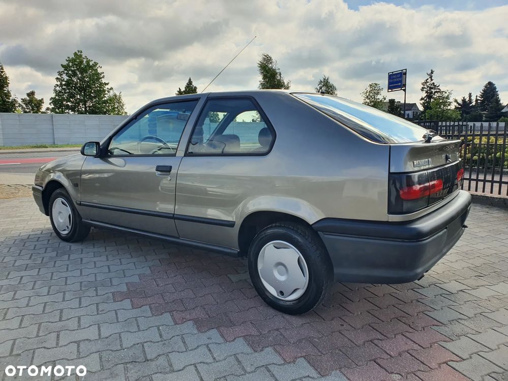 Renault 19 - 9