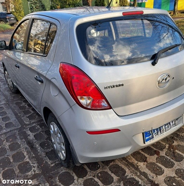 Hyundai i20 1.1 CRDi - 6