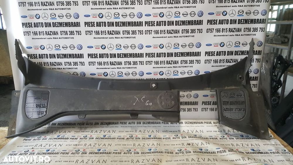 Grila Stergatoare Volvo XC60 An 2009-2015 Dezmembrez Volvo XC60 - 3