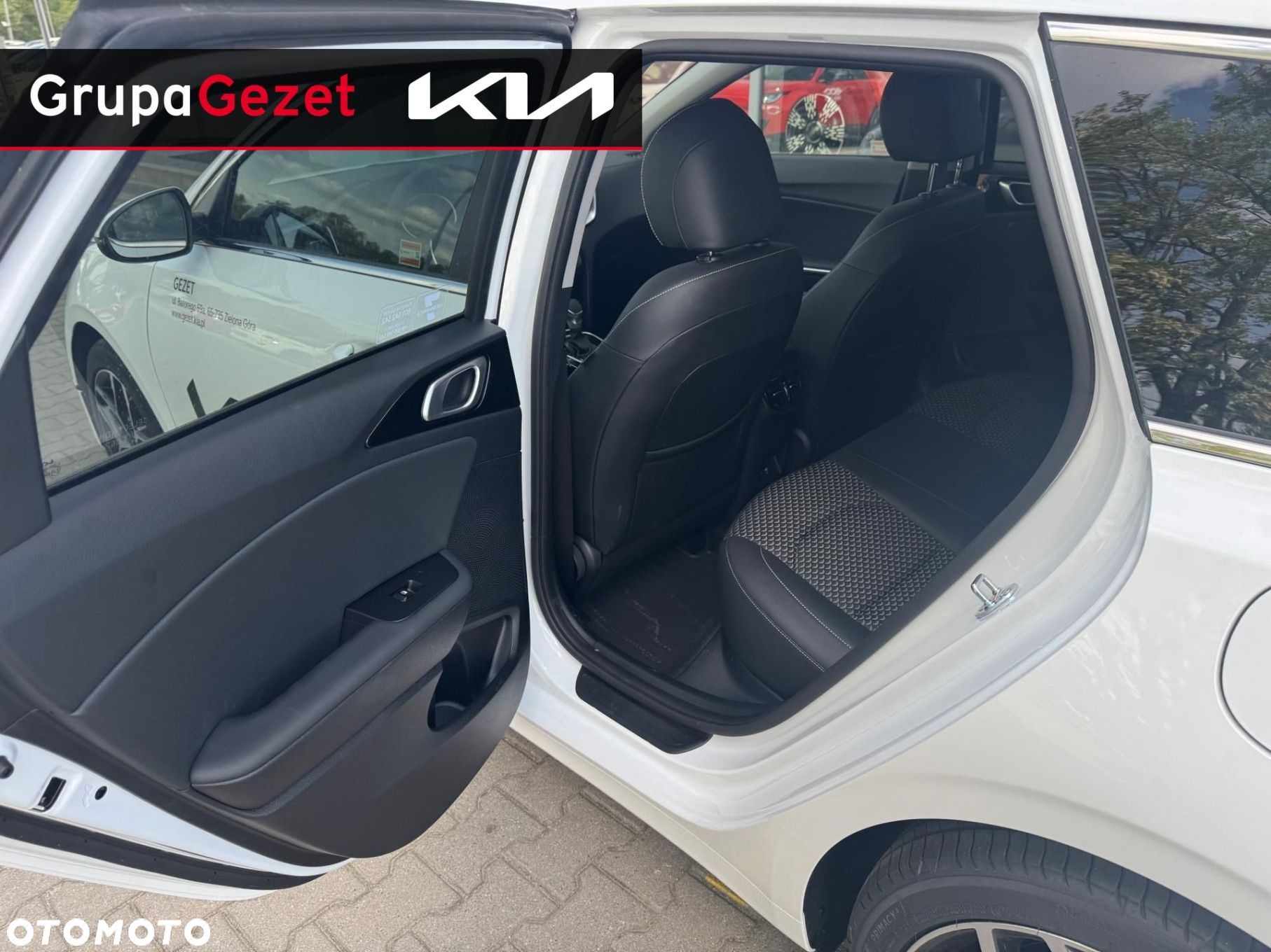 Kia Ceed - 16