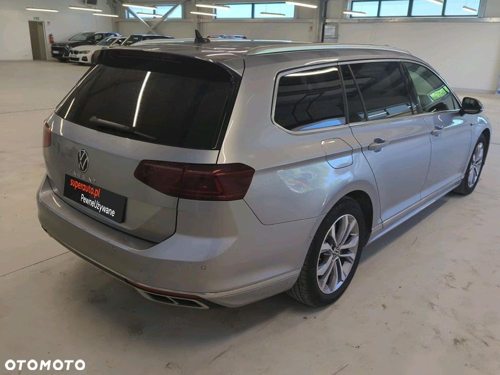 Volkswagen Passat 2.0 TSI OPF DSG Elegance - 4