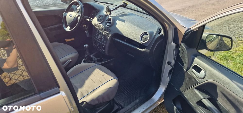 Ford Fusion 1.4 Trend - 8