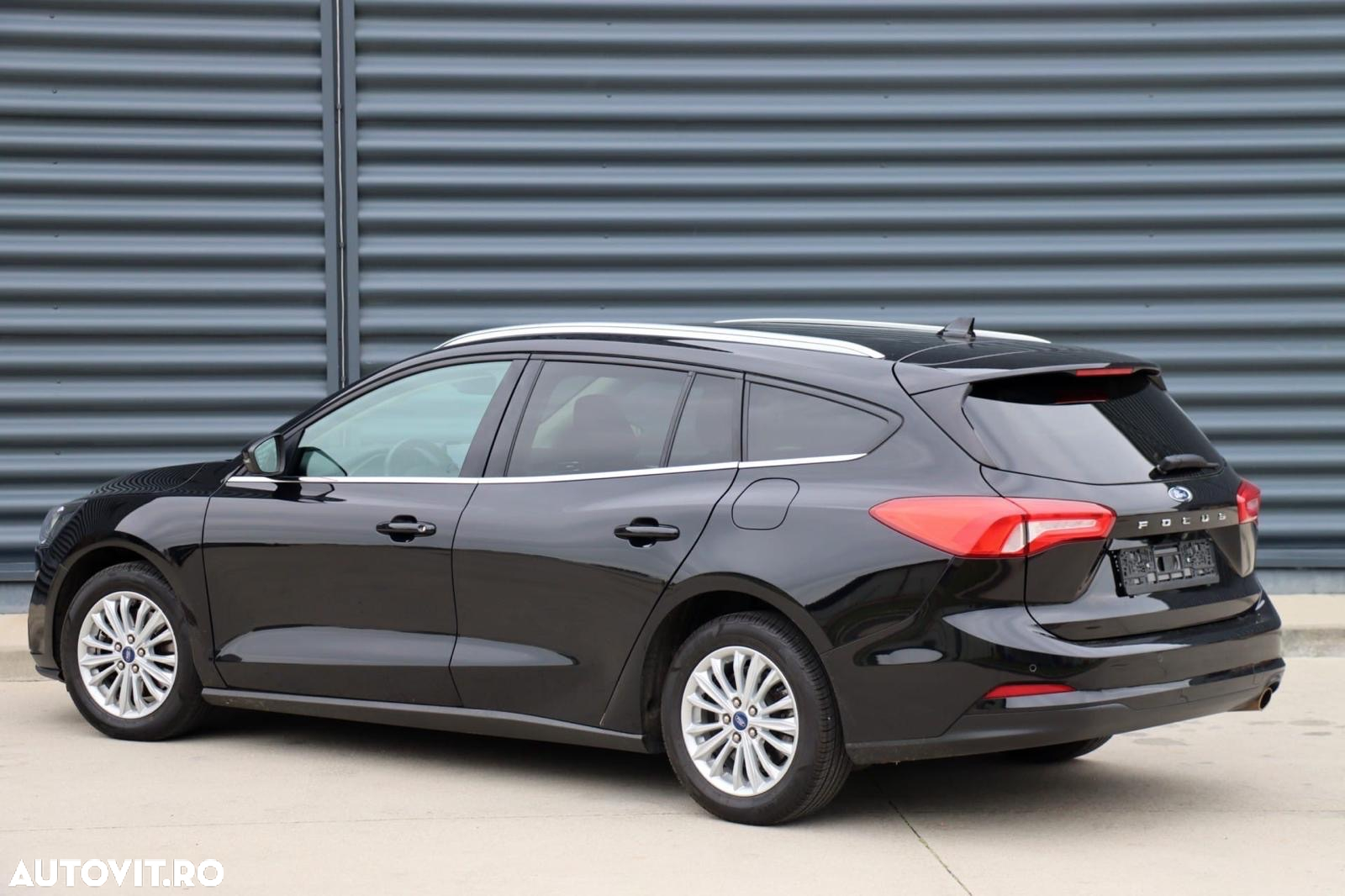 Ford Focus 1.0 EcoBoost Titanium Business - 10