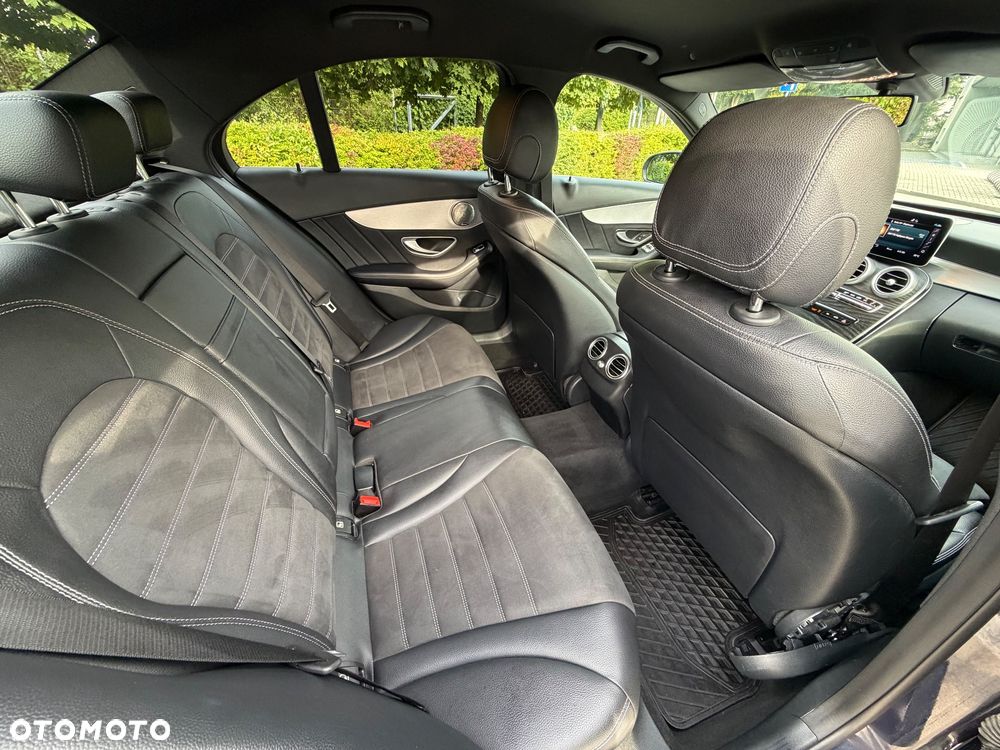 Mercedes-Benz Klasa C 160 9G-TRONIC AMG Line - 8
