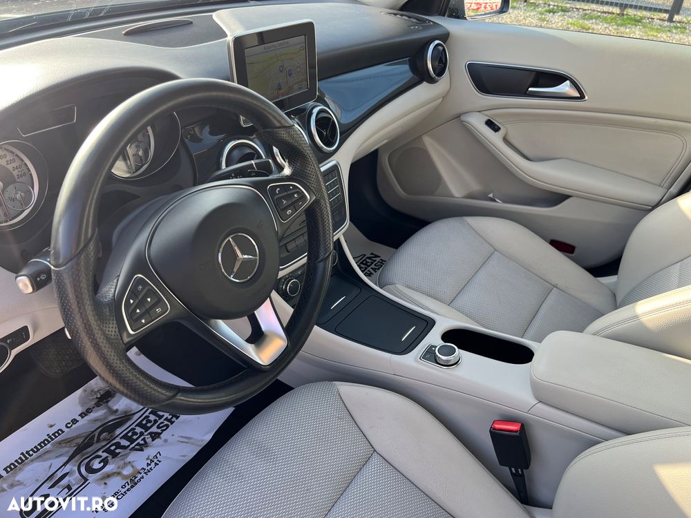 Mercedes-Benz CLA - 10