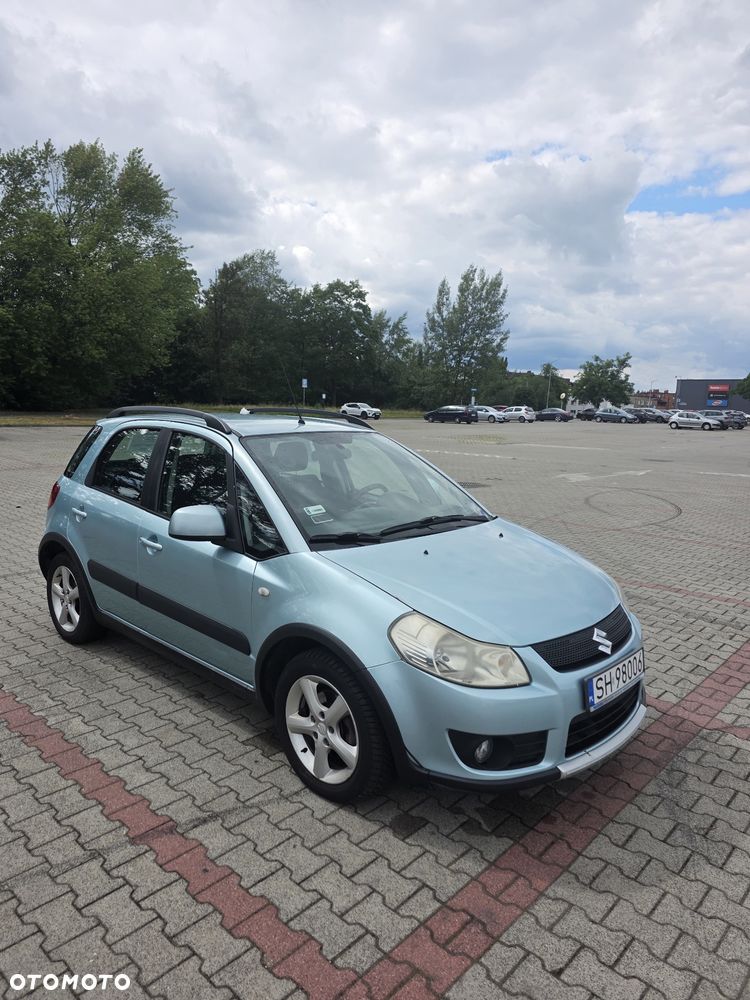 Suzuki SX4 - 4