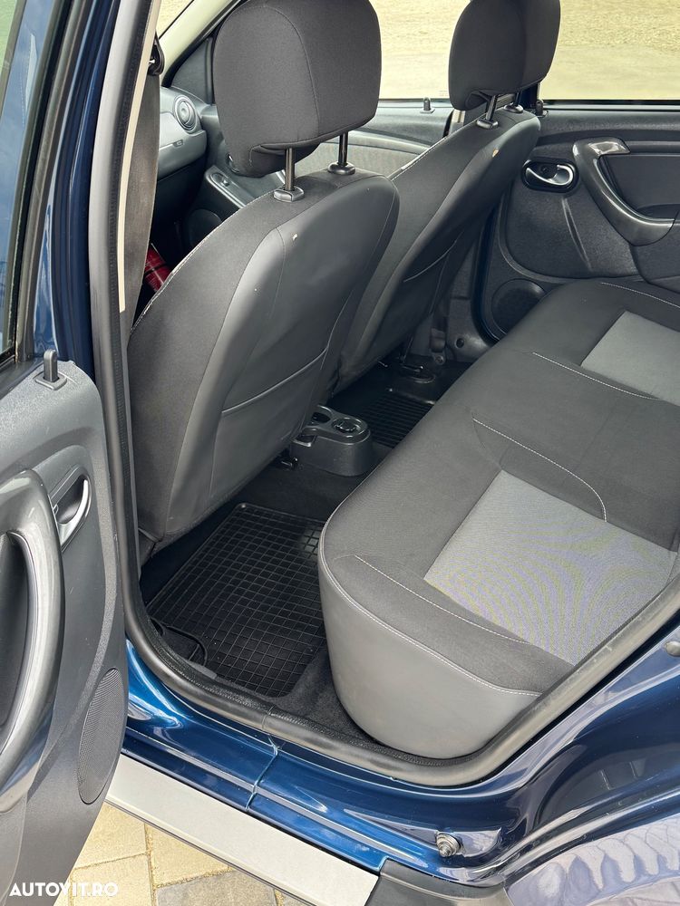 Dacia Duster 1.5 dCi 4x2 Prestige - 12