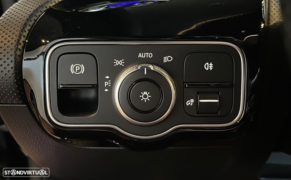 Mercedes-Benz CLA 200 d Shooting Brake 8G-DCT AMG Line - 10