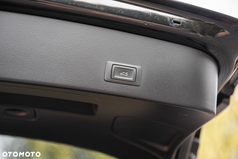 Audi A6 Avant 2.0 TDI quattro S tronic - 31